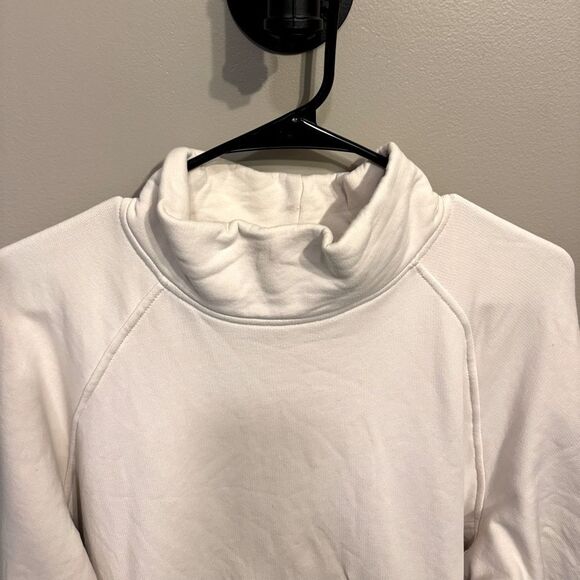 Marcella NYC Torrence Sweatshirt - Picture 8 of 9